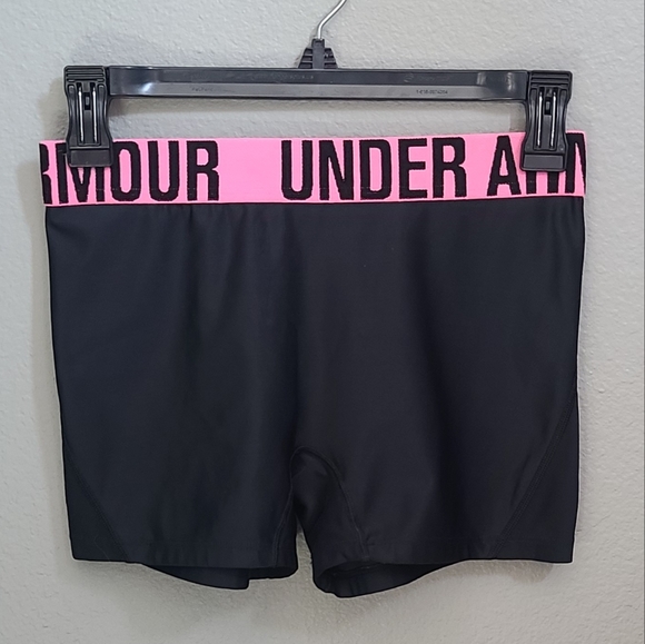 3 for $25 Under Armour Black Power in Pink Heatgear Armour Shorty Shorts - Picture 2 of 4